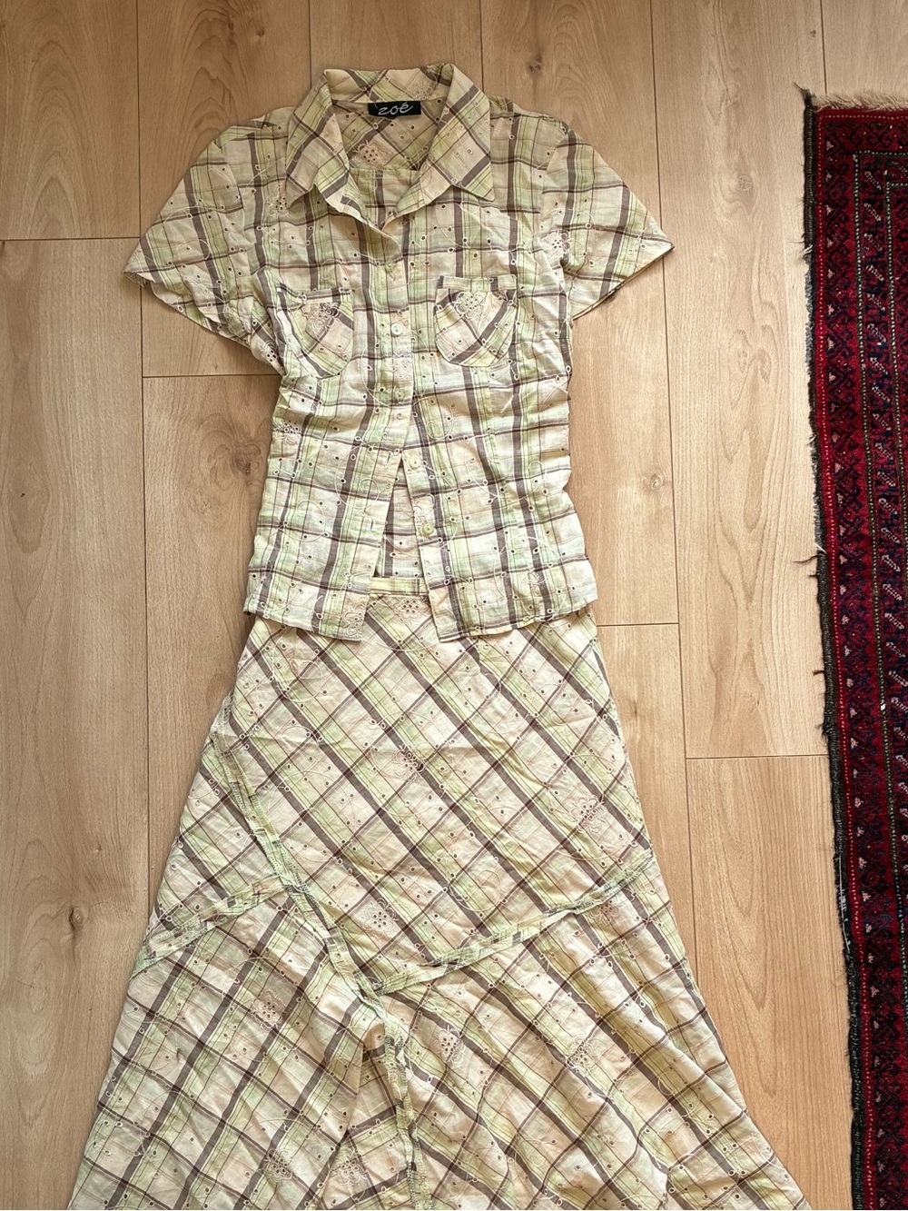 Vintage y2k  asymmetrical plaid skirt set with embroidery details - Picture 6 of 6